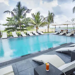 https://the-beach-all-suite-hotel.negombohotels.net